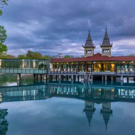 Lägenhet Csaladi Haz