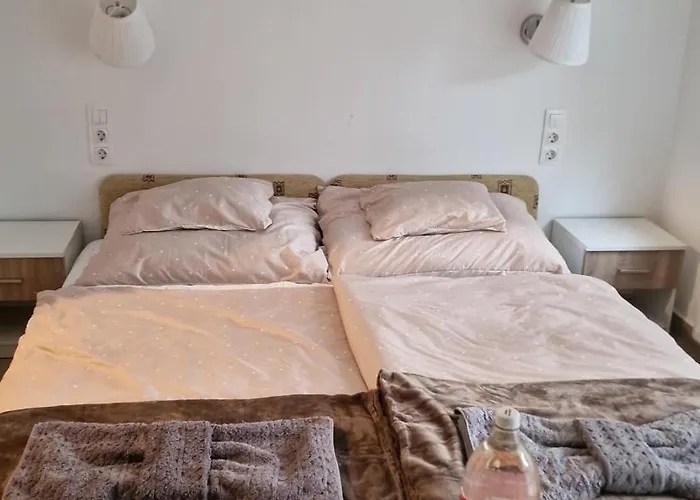 Csaladi Haz Apartment